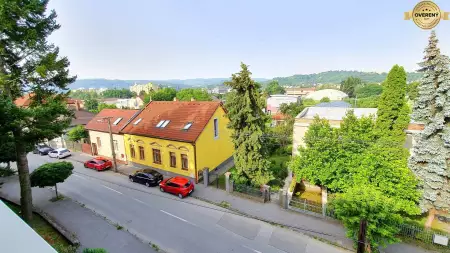 PRENAJATÝ - 3 izbový byt v širšom centre - Zariadený, VOĽNÝ k 1.8. - 9