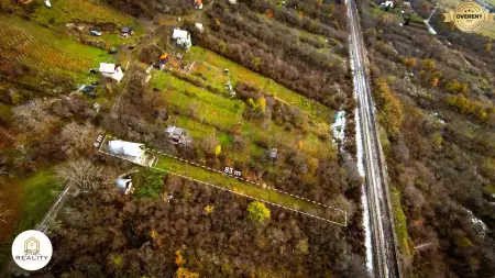 Predaj krásnej vinice s chatou pri obci Hrhov - 8