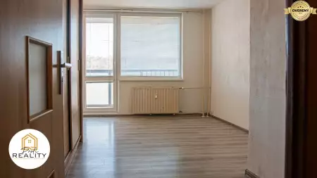 Na predaj - 1,5-izbový byt 40 m² + loggia 6 m² v Moldave n/B - 7